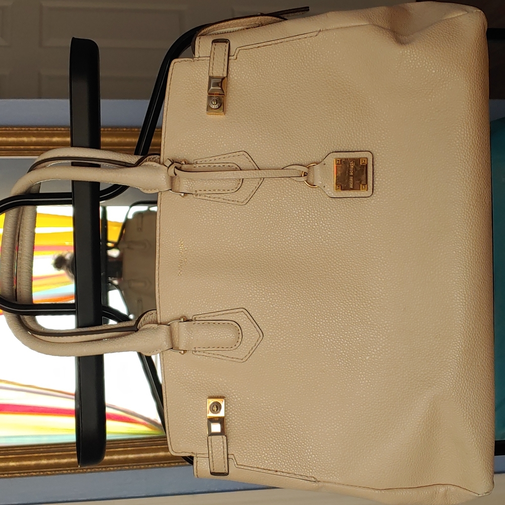 Henri Bendel NEW YORK Carlyle Style Satchel.